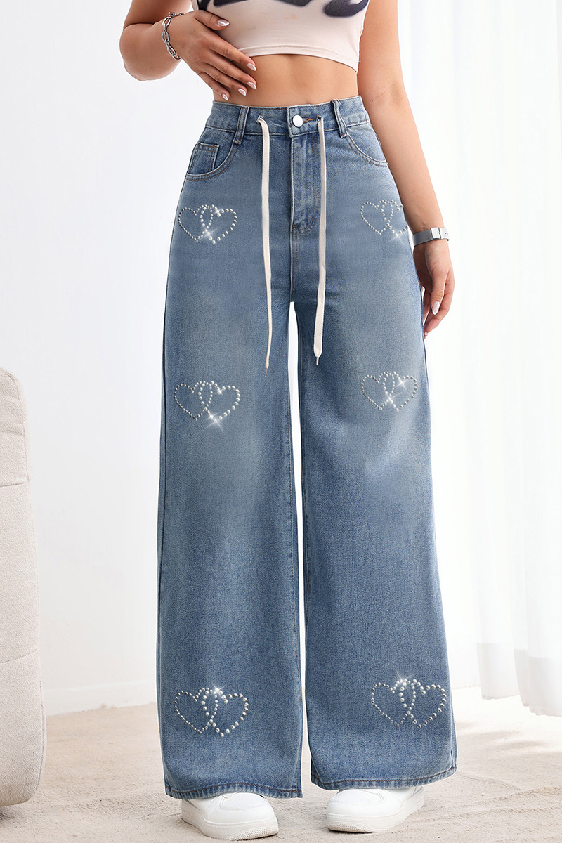 Lady's Heart-shaped Beaded Distressed High-Rise Jeans