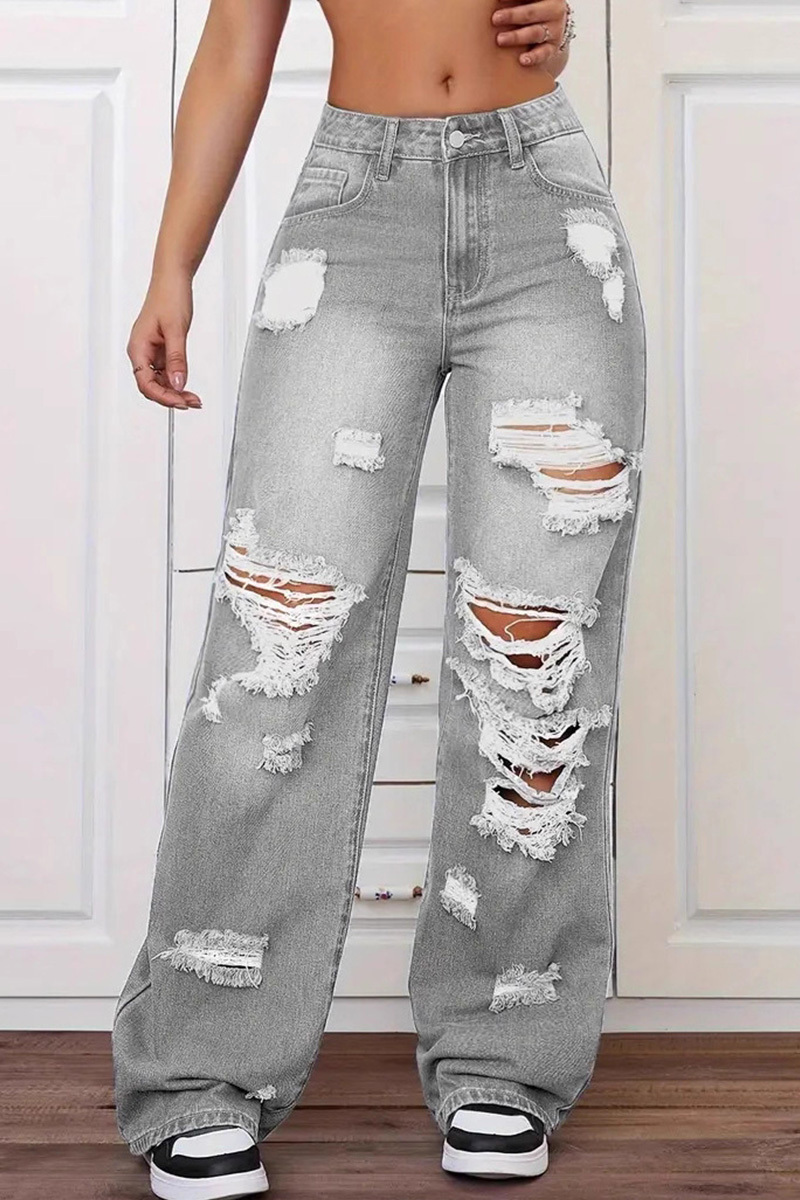 Distressed Wash Women's Ripped Jeans with Vintage Appeal