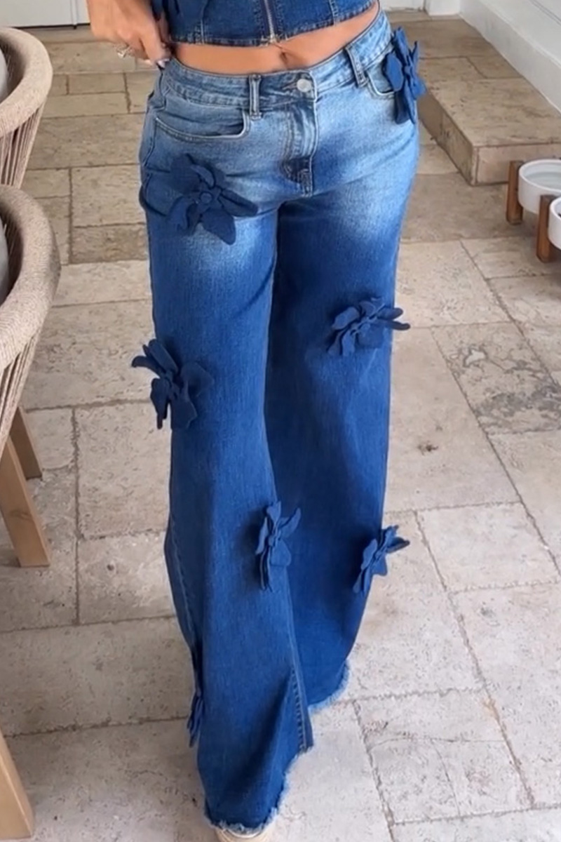 Women's Fashion Trend 3D Floral Embroidered Jeans