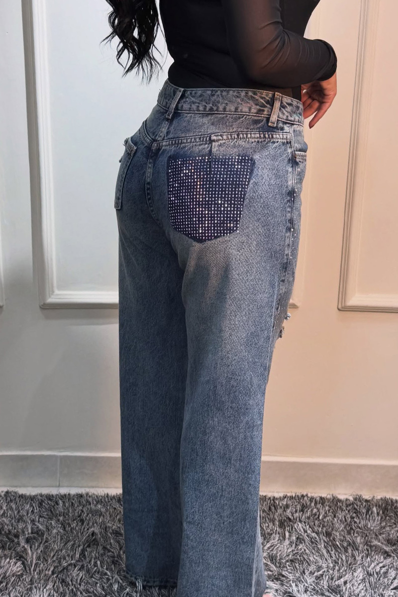 Distressed Women's Crystal Embellished Knee Ripped Jeans