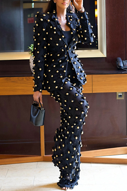 Women's Eye-catching Embroidered Floral Beaded Coat And Pants Sets