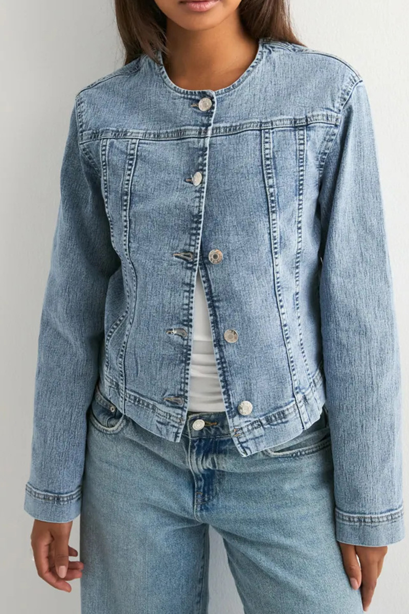 Women’s Essential Crew Neck Button Up Denim Jacket