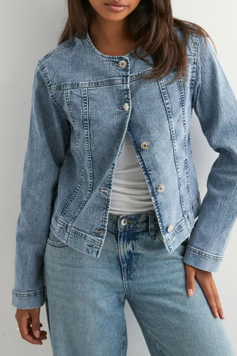 Women’s Essential Crew Neck Button Up Denim Jacket