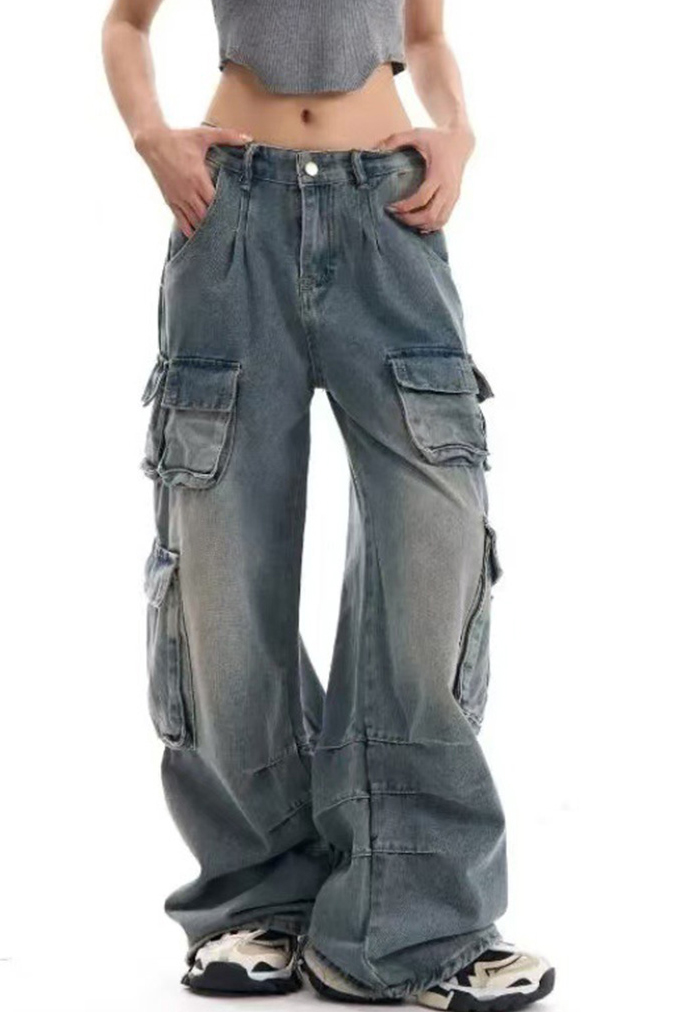 Women‘s Urban Utility Washed Floor-Sweeping Jeans