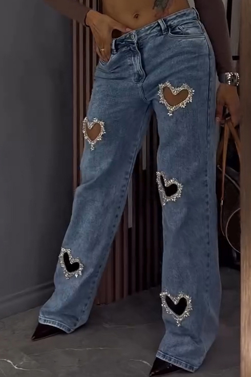 Women's Fashion Heart-shaped Rhinestone Cut-out Washed Jeans