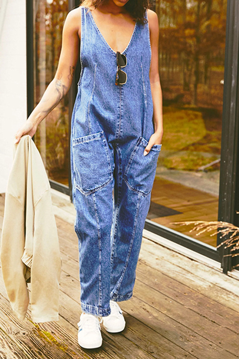 Women's V-Neck and Pockets Strap Denim Overalls
