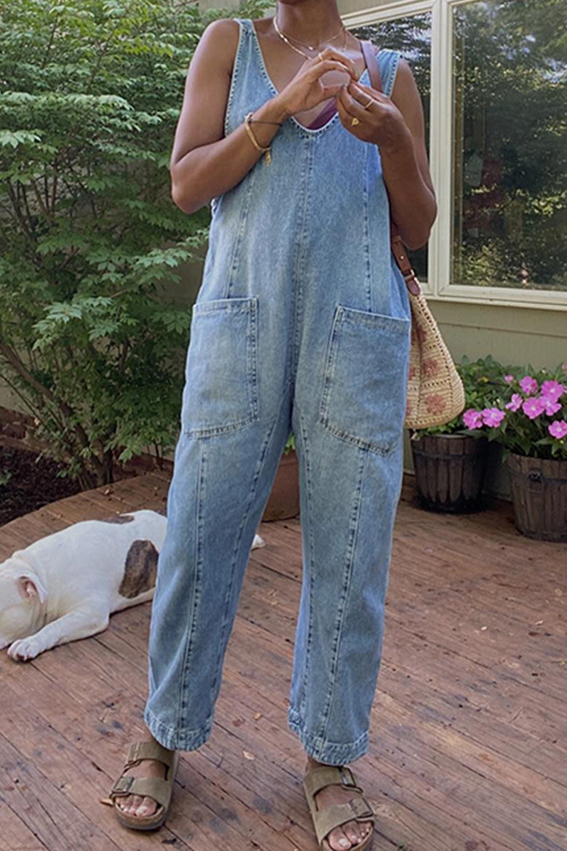 Women's V-Neck and Pockets Strap Denim Overalls