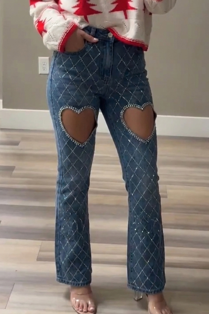 Women's Casual Jeans With Heart Shaped Rhinestone Embellishments