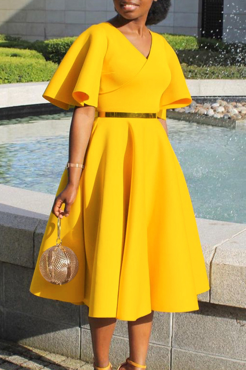 Women's Flared Sleeve V-Neck Fashionable Temperament Big Skirt Dress Dress