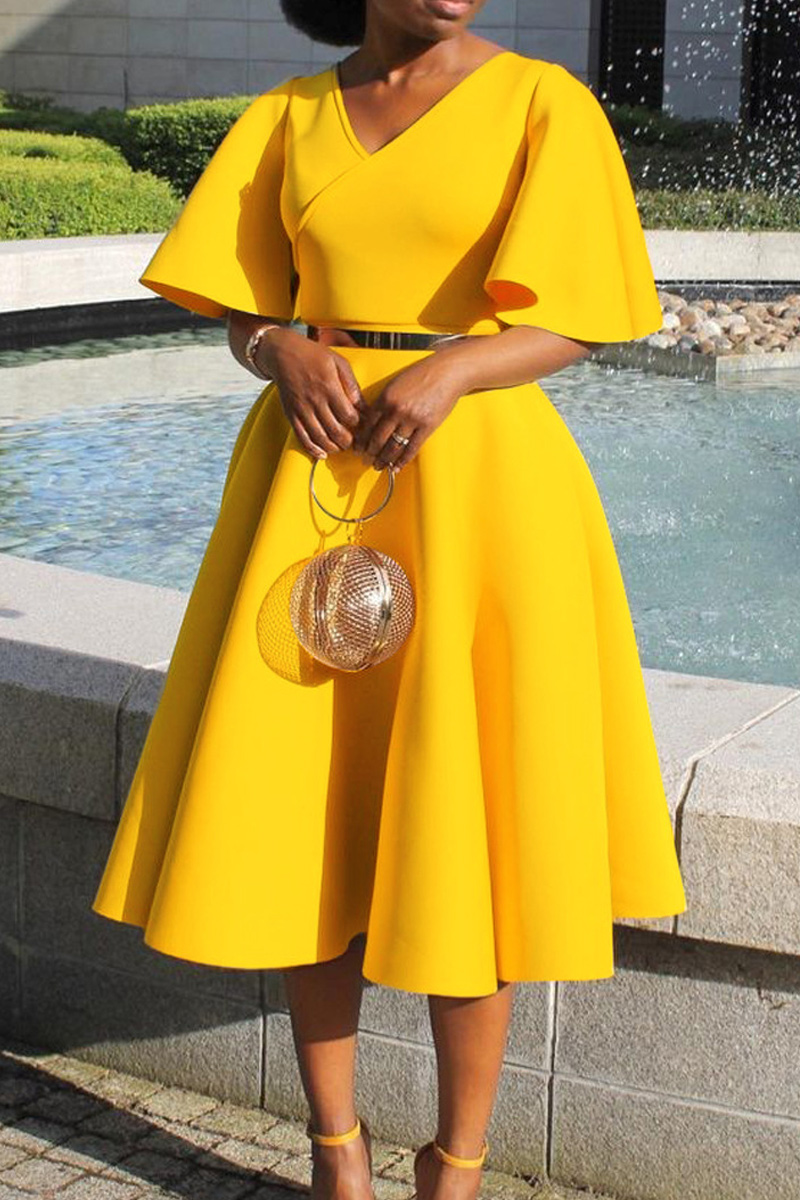Women's Flared Sleeve V-Neck Fashionable Temperament Big Skirt Dress Dress