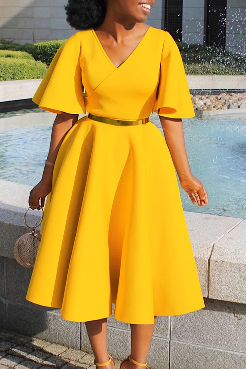 Women's Flared Sleeve V-Neck Fashionable Temperament Big Skirt Dress Dress