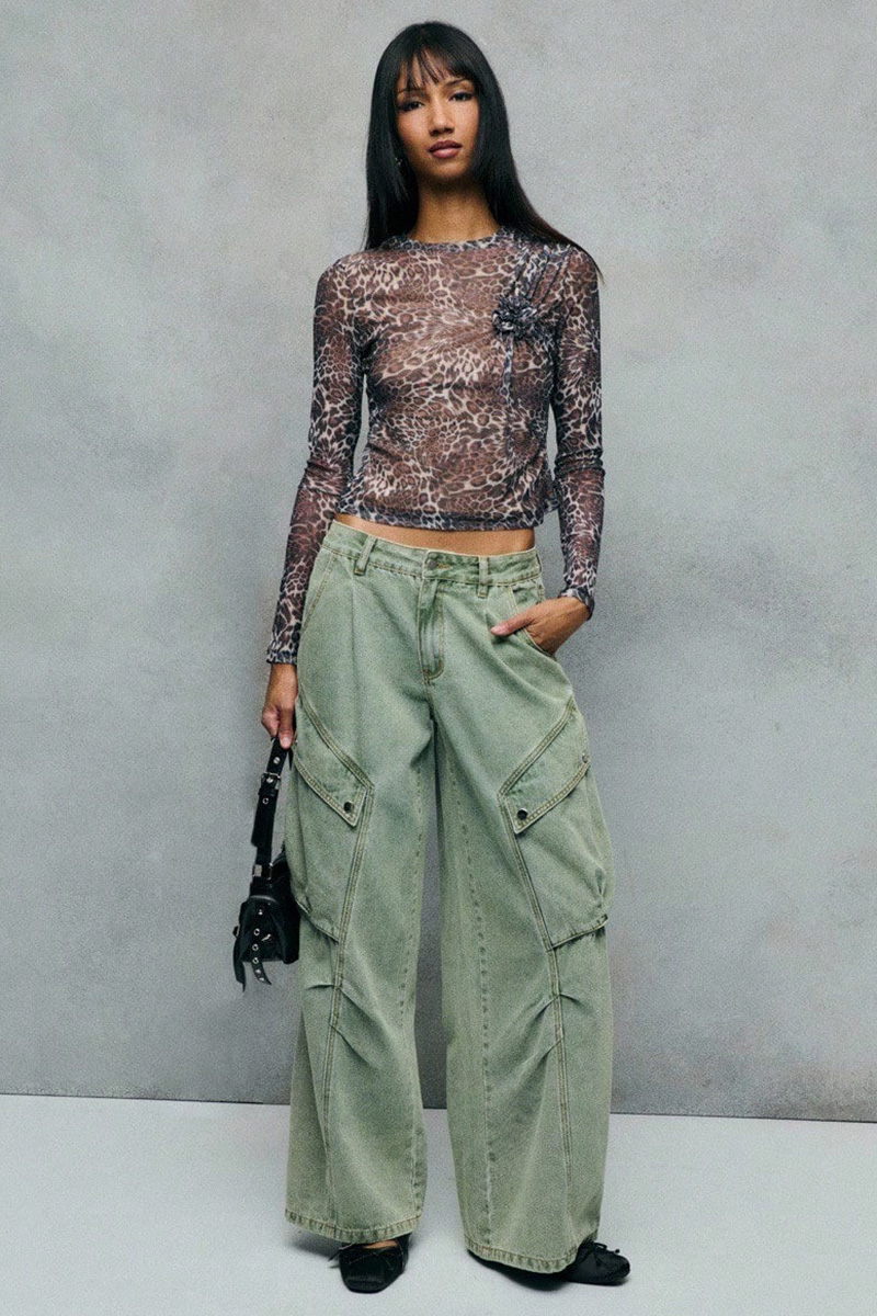 Fashion Pleated Asymmetric Pocket Wide Leg Cargo Jeans