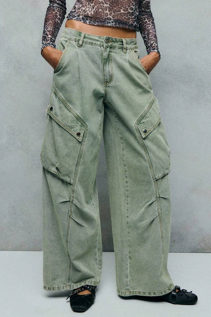 Fashion Pleated Asymmetric Pocket Wide Leg Cargo Jeans