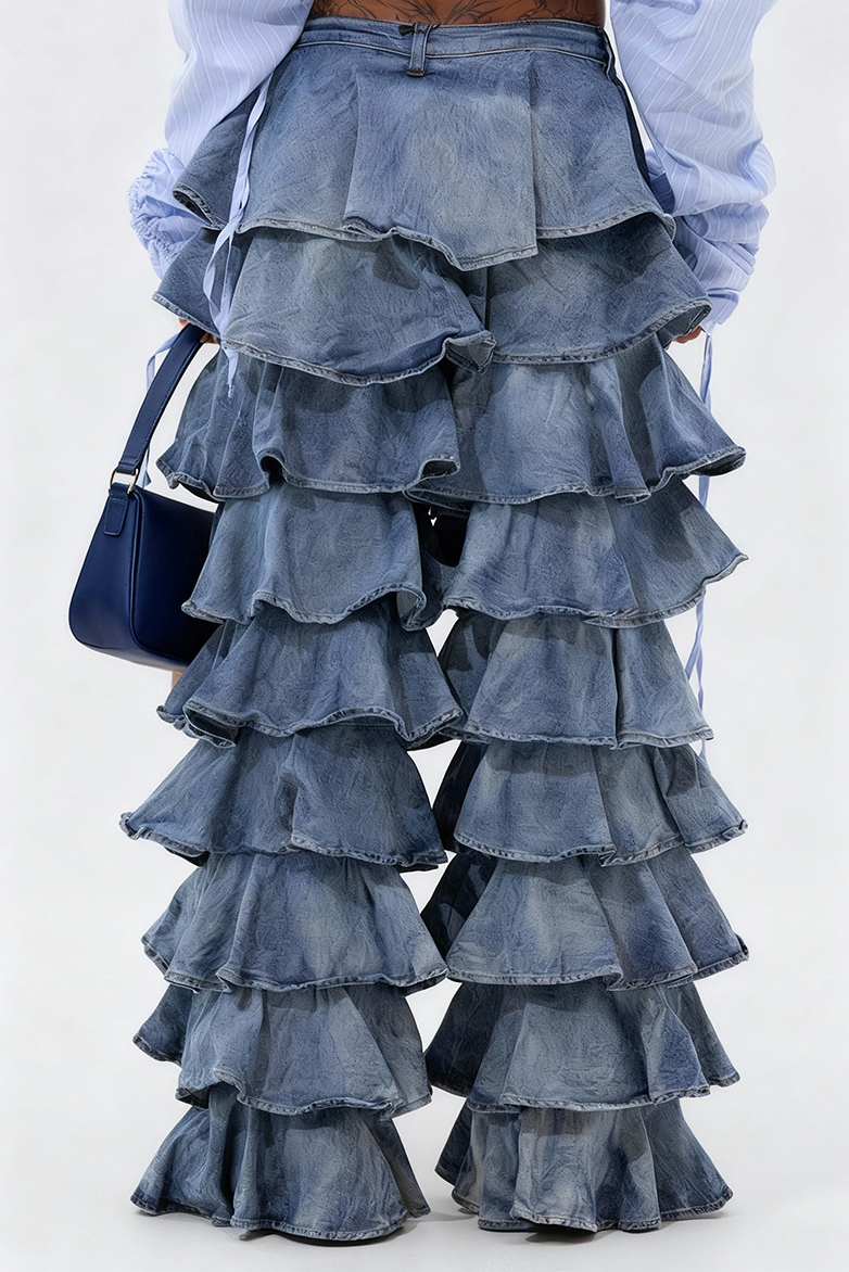 Women's Modern Flounce Hem Jeans With Frill Detail