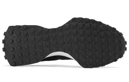 New balatthhnce 327 'Black White'