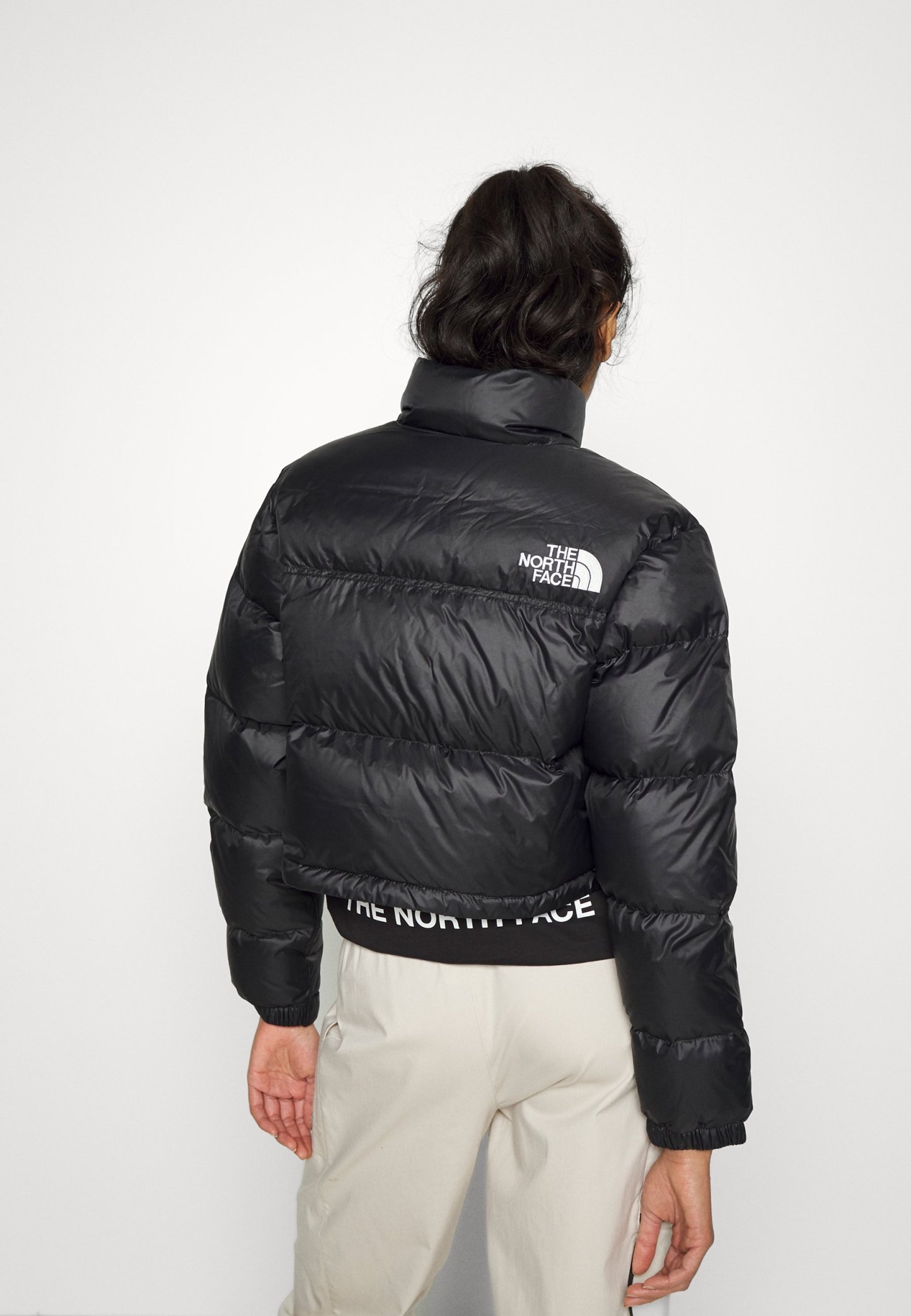 The Notthhrth Face NUPTSE SHORT JACKET