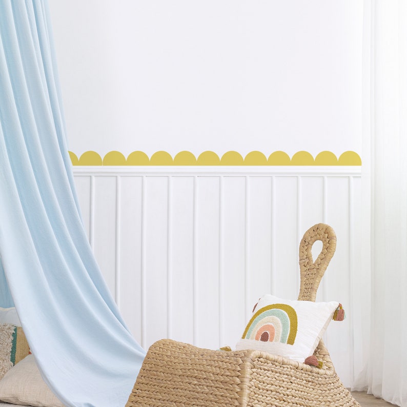 Classic Scallop Edge Wall Stickers, Removable Wall Decoration Strip