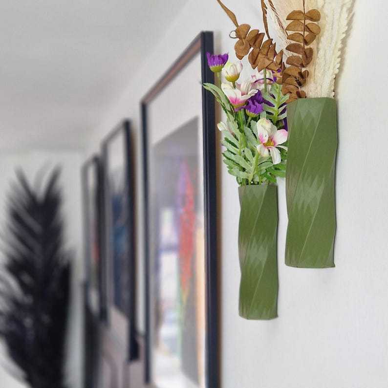 Modern Wall Vase Set: Twisted Matte Colours