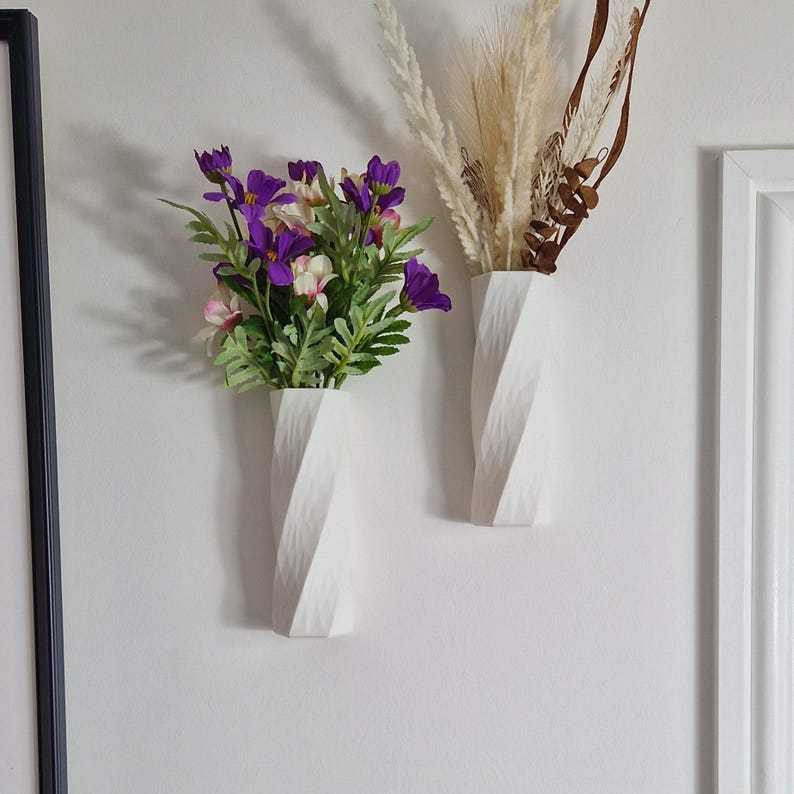 Modern Wall Vase Set: Twisted Matte Colours
