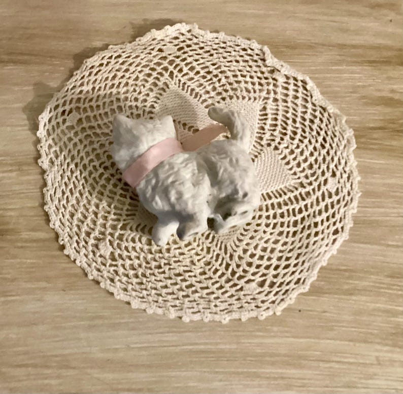 Vintage  White Persian Cat Ceramic Figurine