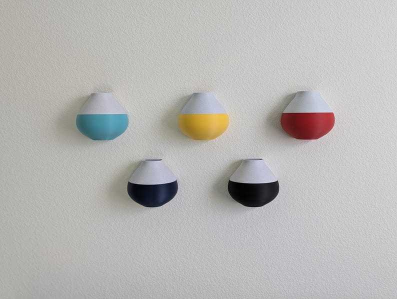 Minimalist Wall Vase for Dried or Faux Flower Decor