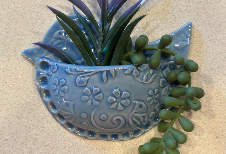 Bird Shaped Air Plant Wall Pocket / Small Wall Vase Planter Holder / Cute Ceramics Decor nClay, Air Fern - 3 1/2" x 5” Msg w/color request
