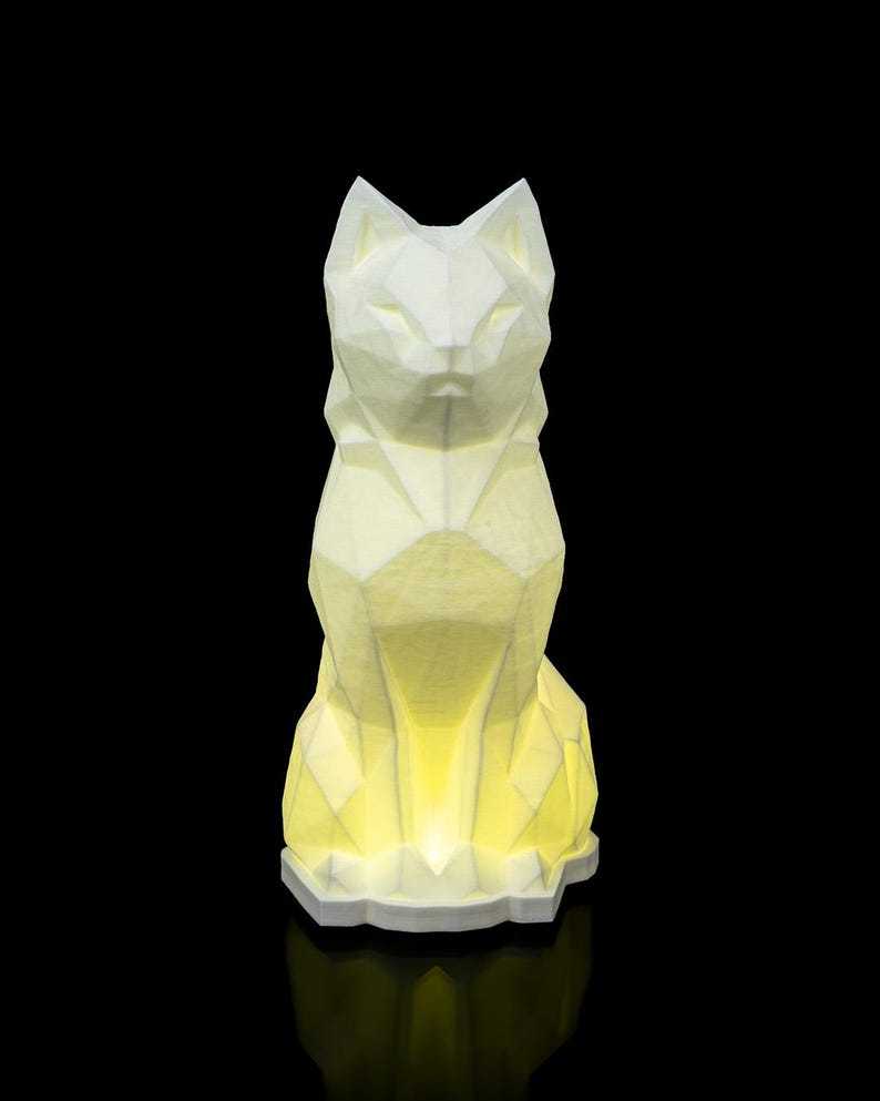 Low Poly Cat Lamp White – 3D Print – Night Light in 3 Sizes – Battery Operated – Decorative Lamp for Children’s Room, Hallway, Shelf