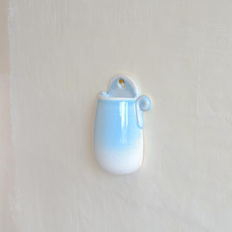 Wall Mount Planter Beige Vase Ceramic Wall Planter Handmade Beige Hanging Vase for Short Flowers Unique Wall Mountable Ceramic Decorative