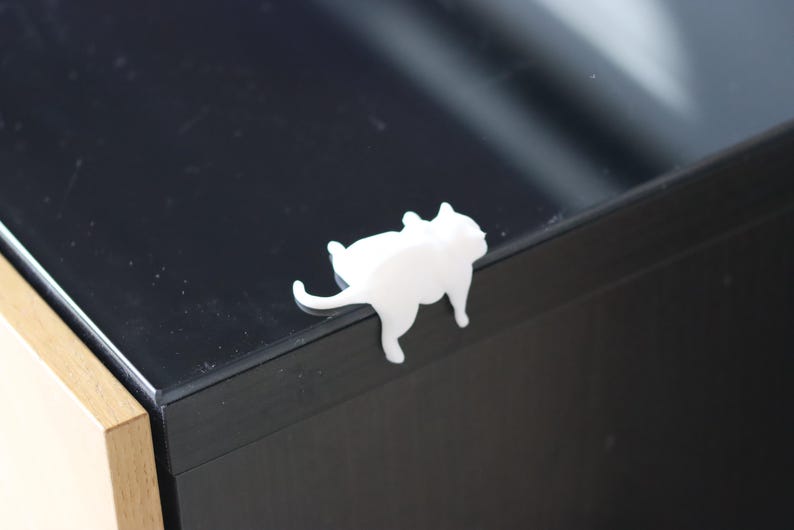 Lazy Cat Monitor Decoration: PLA Desk Companion - Office Gift