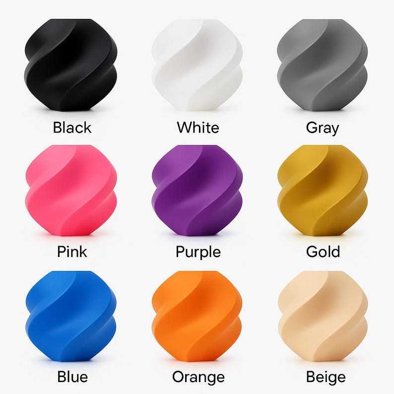 3D Printed Low Poly Cat Sculpture: Modern Minimalist Decor