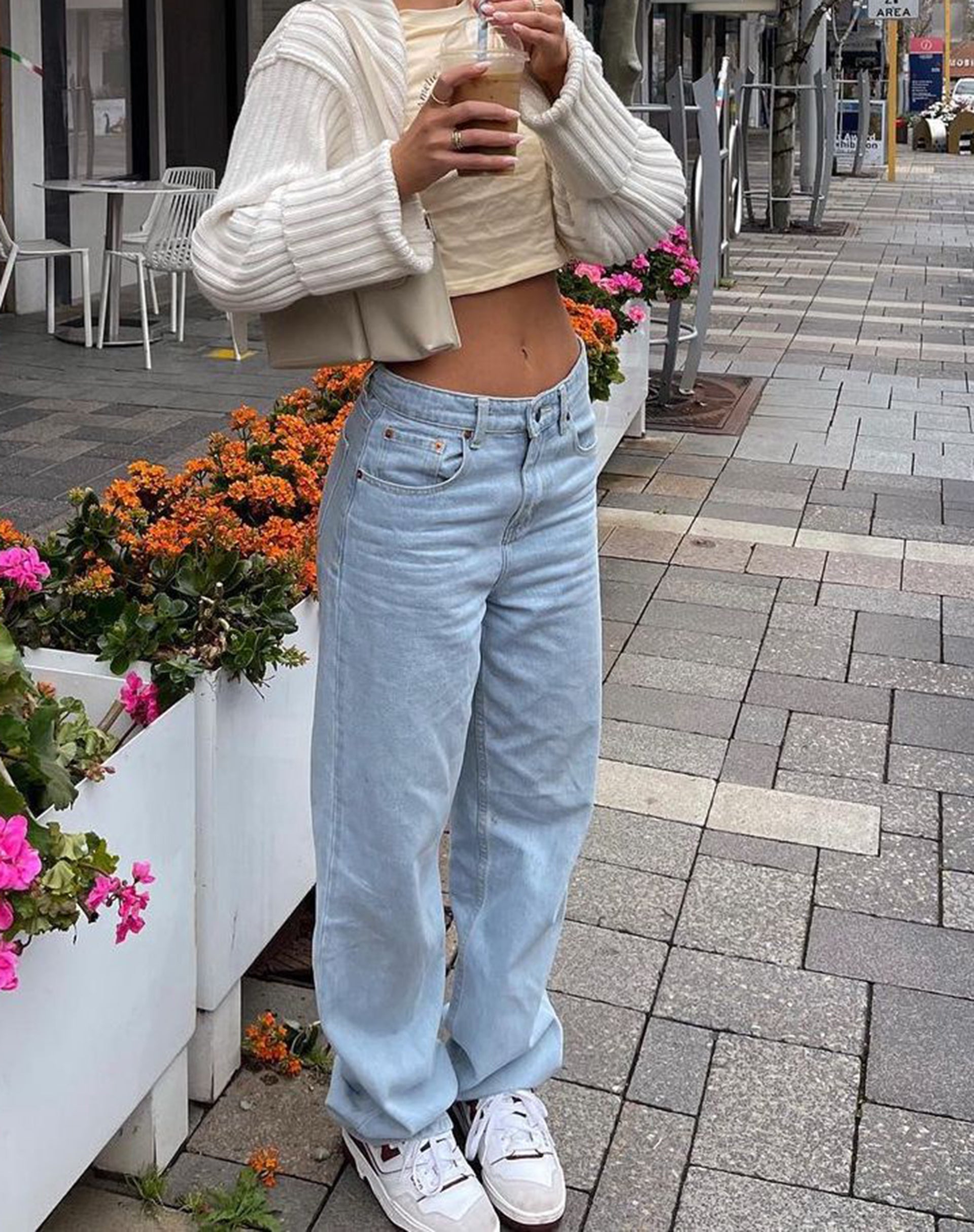 Low Rise Parallel Jeans in Extra Light Wash Blue-Nico Sky