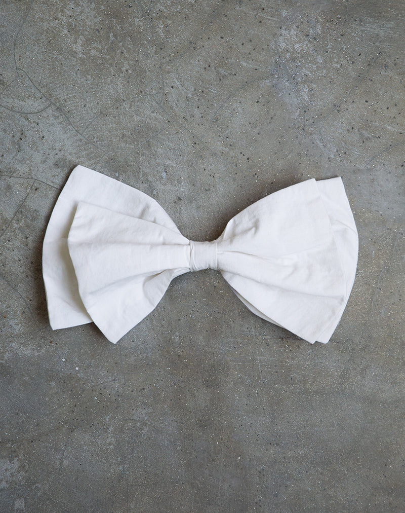 Acar Bow Bobble in Ivory-Nico Sky