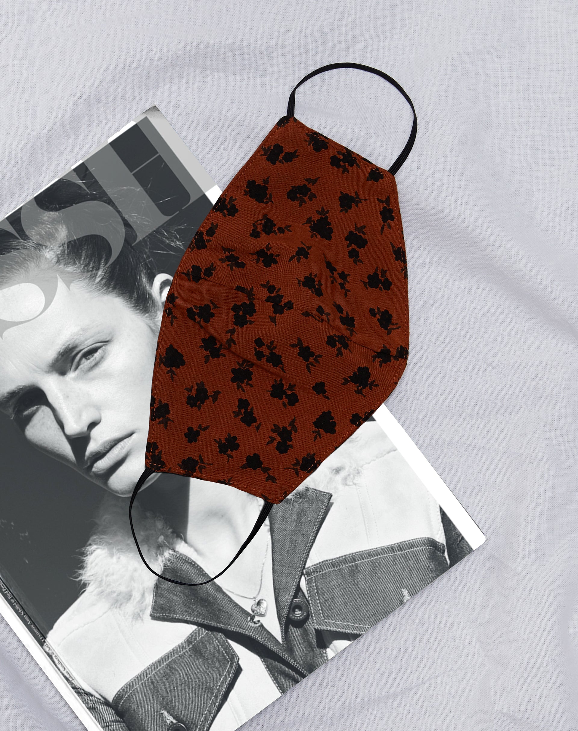 Face Mask in Dainty Daisy Bombay Brown-Nico Sky