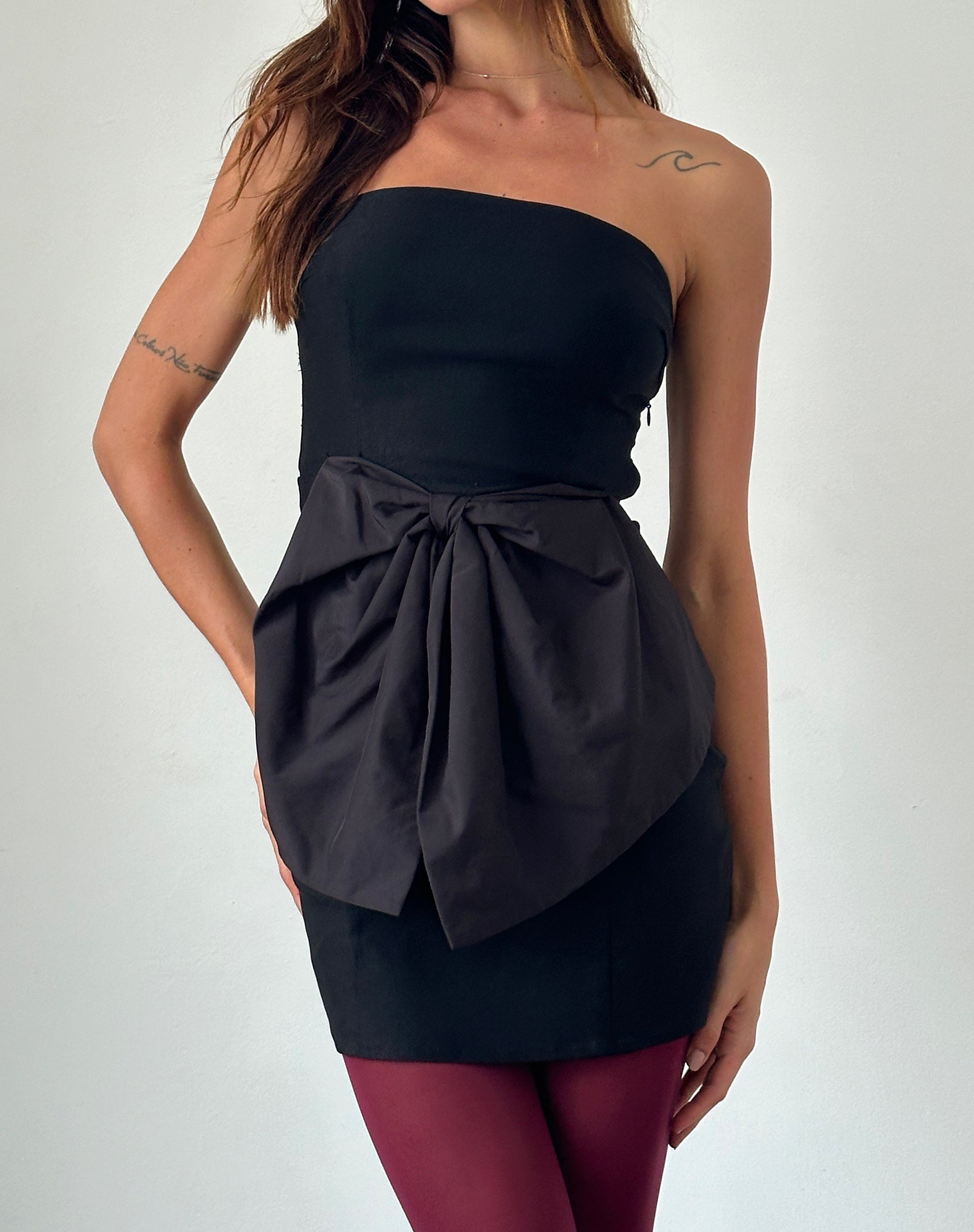 Ardeola Oversized Bow Mini Tailored Dress in Black-Nico Sky