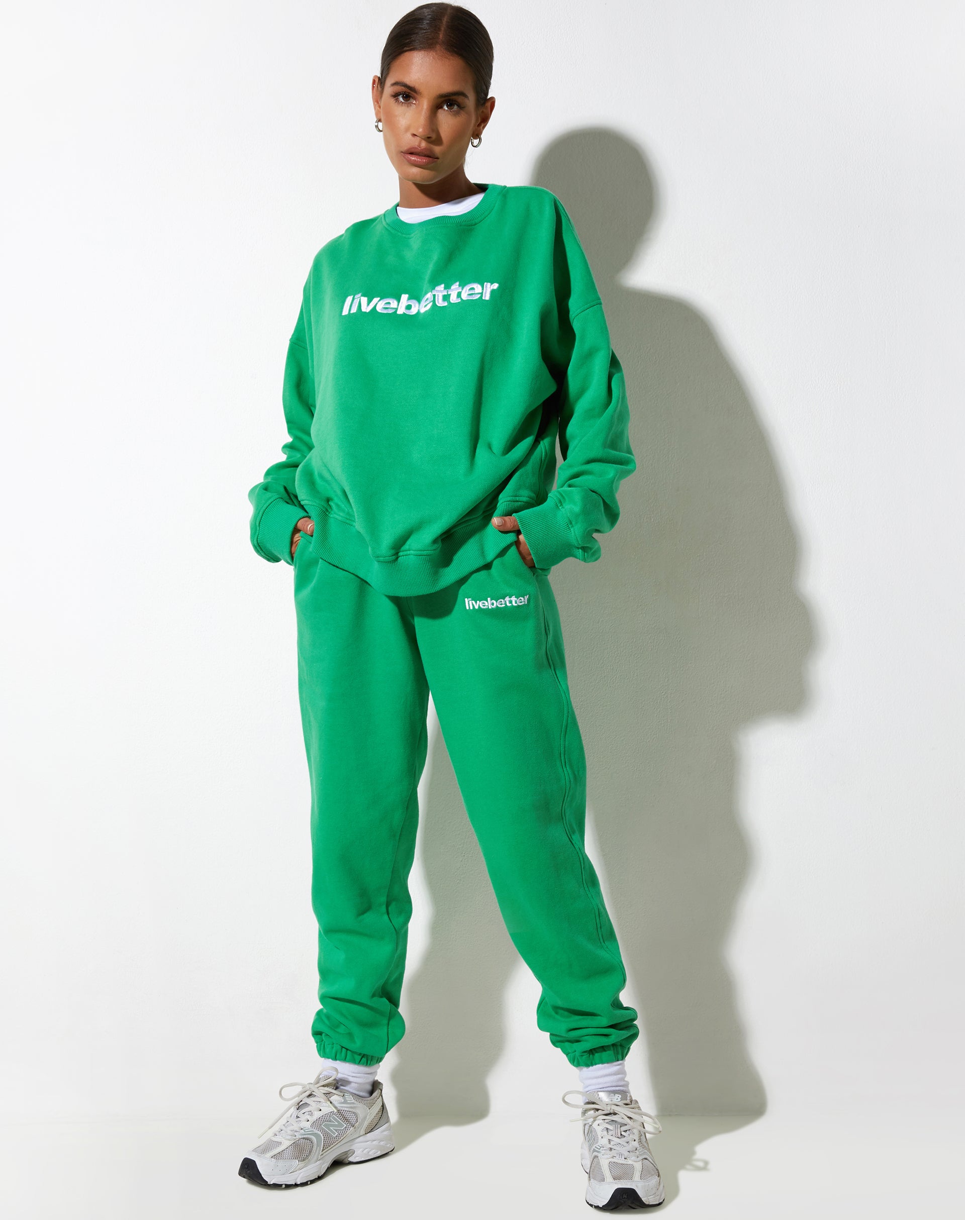 Ted Sweatshirt in Fun Green with 'Live Better' Embro-Nico Sky