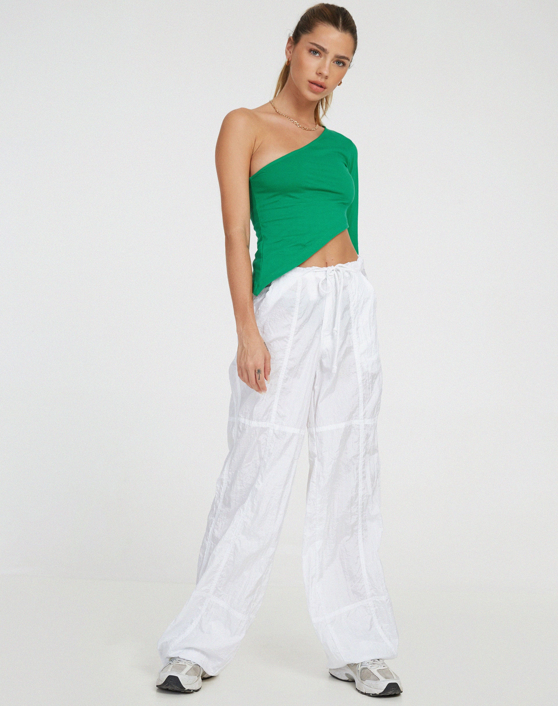 Baylee Crop Top in Bush Green-Nico Sky