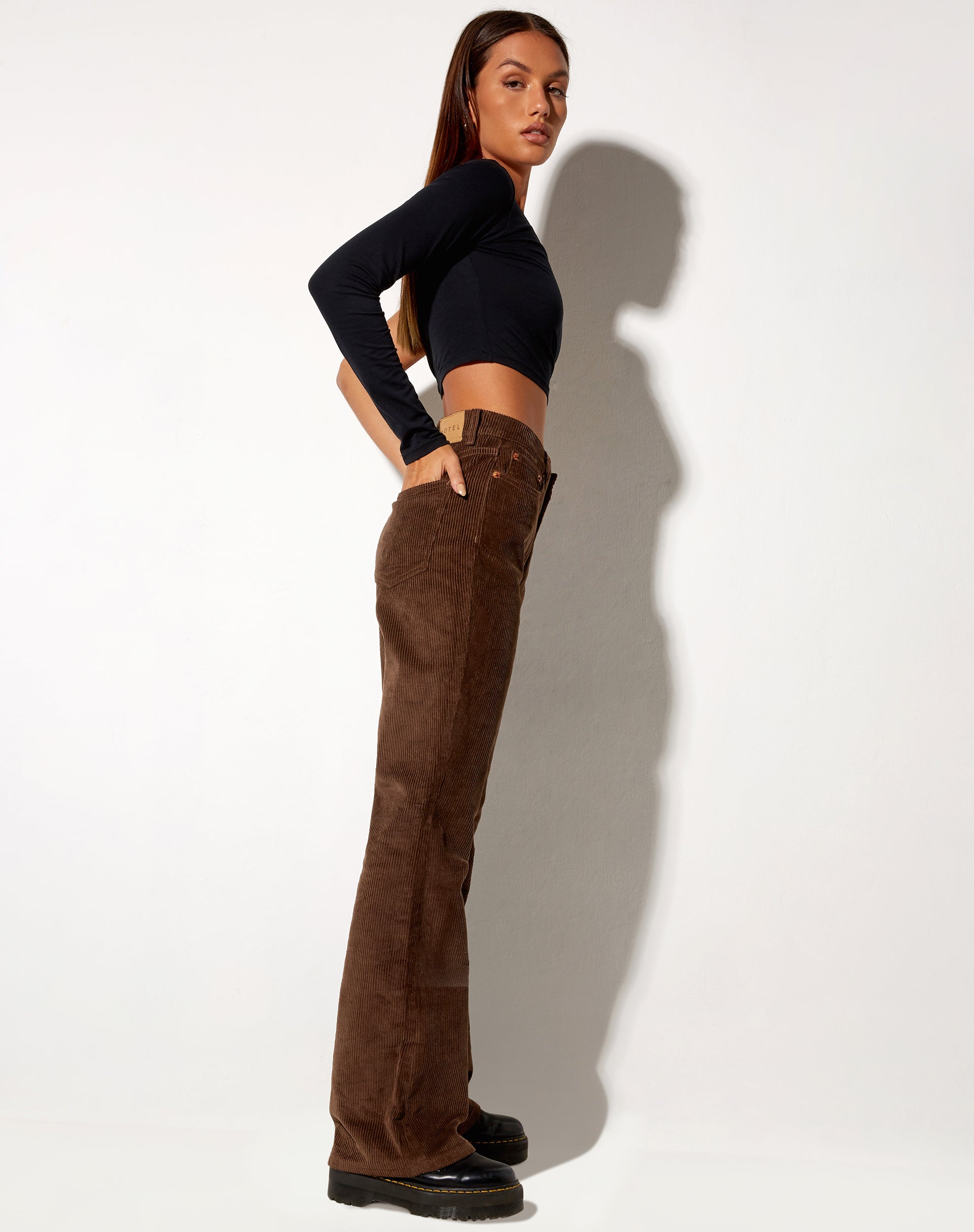 Bootleg Jeans in Cord Rich Brown-Nico Sky