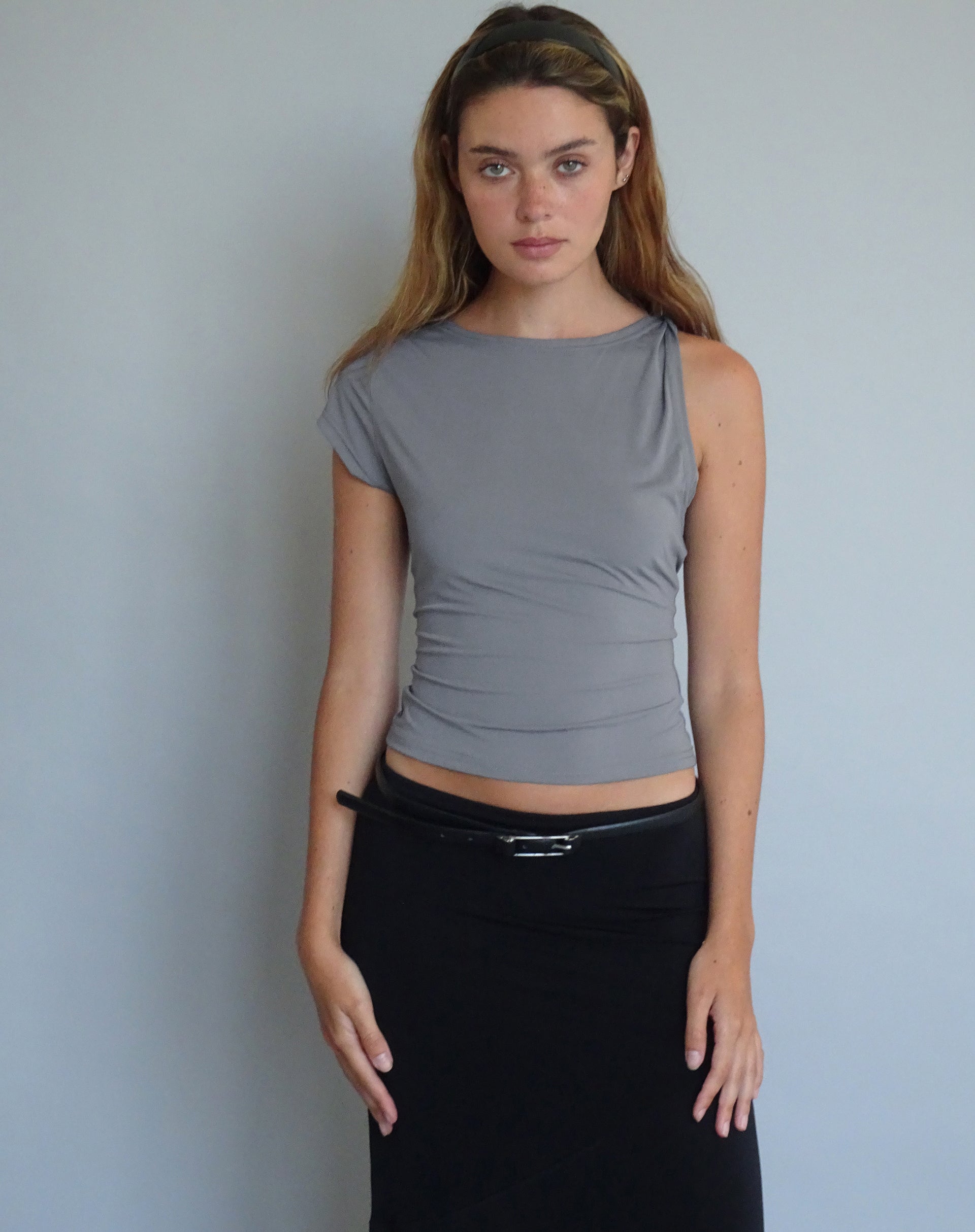 Dannas Asymmetric Top in Grey-Nico Sky