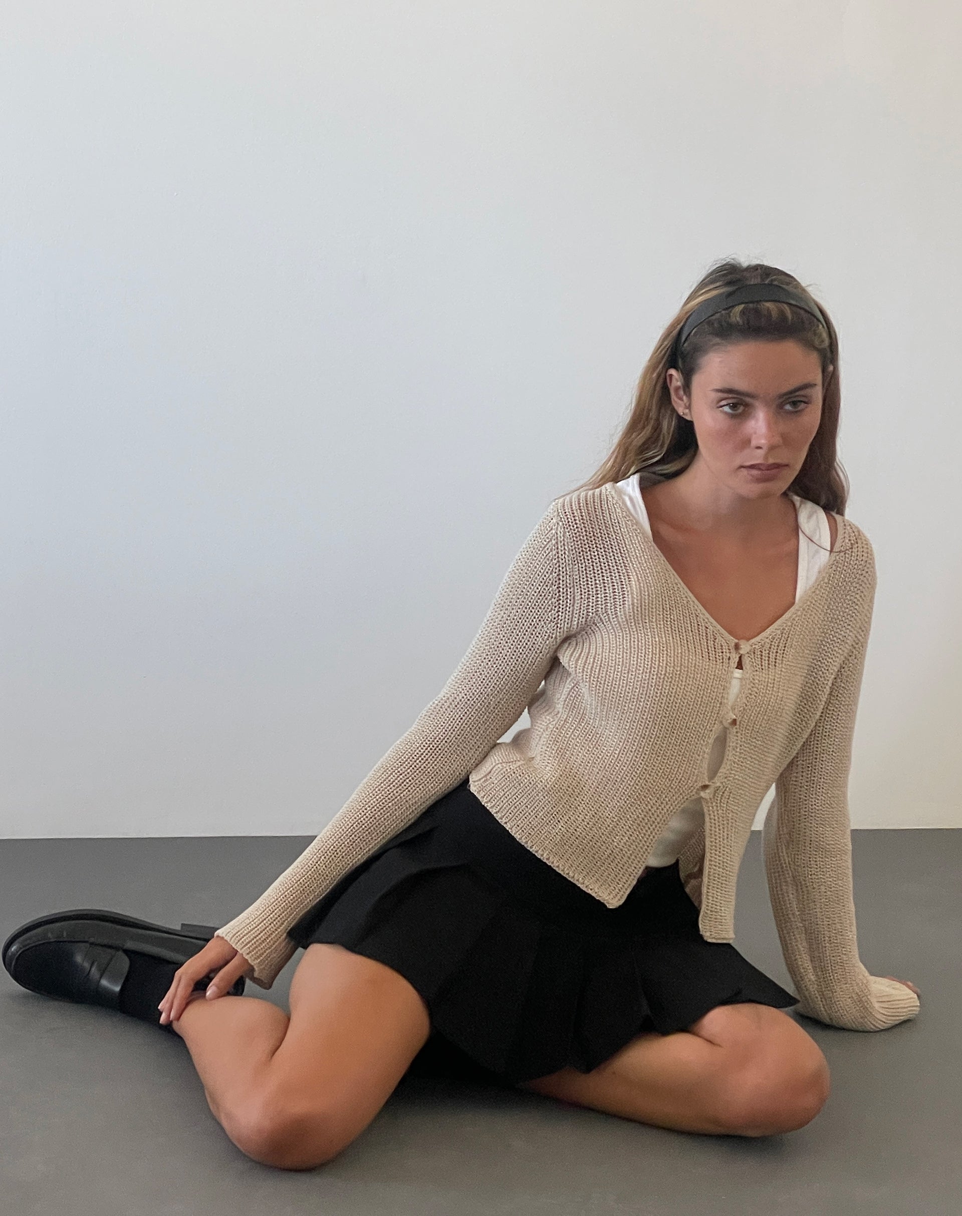 Devita Long Sleeve Knitted Top in Natural-Nico Sky