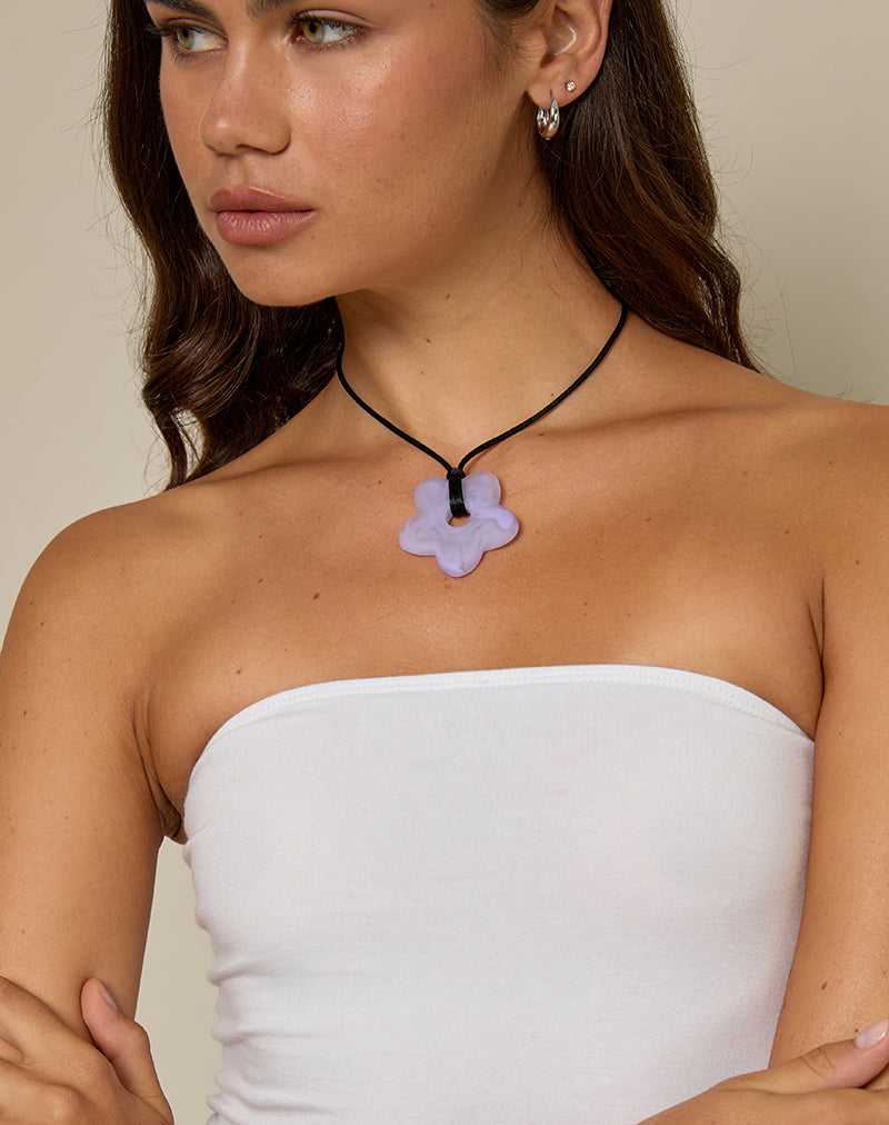 Flower Necklace in Resin Lilac-Nico Sky