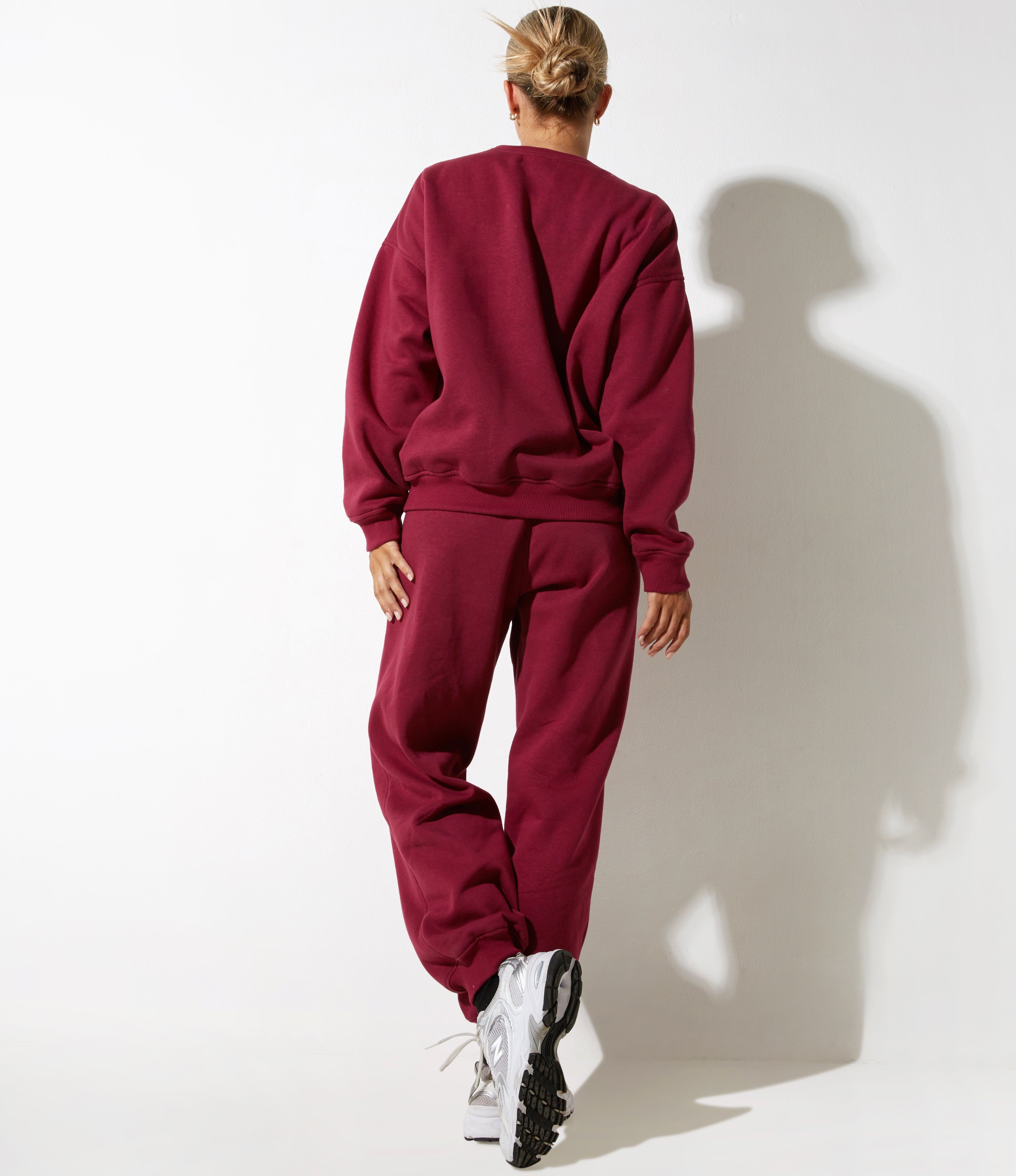 Glan Sweatshirt in Burgundy with 'Winning Team' Embro-Nico Sky