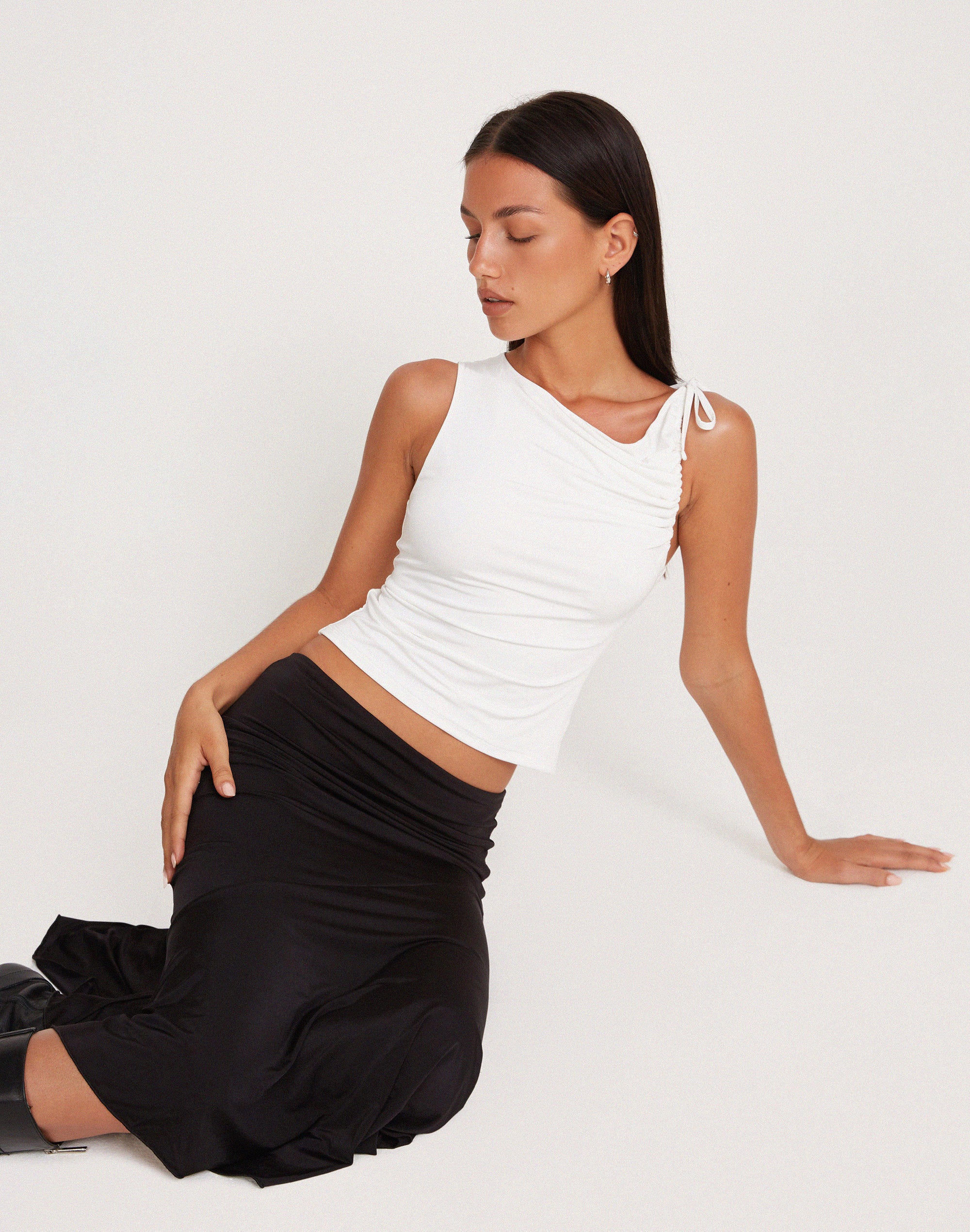 Hagne Crop Vest Top in Off White-Nico Sky
