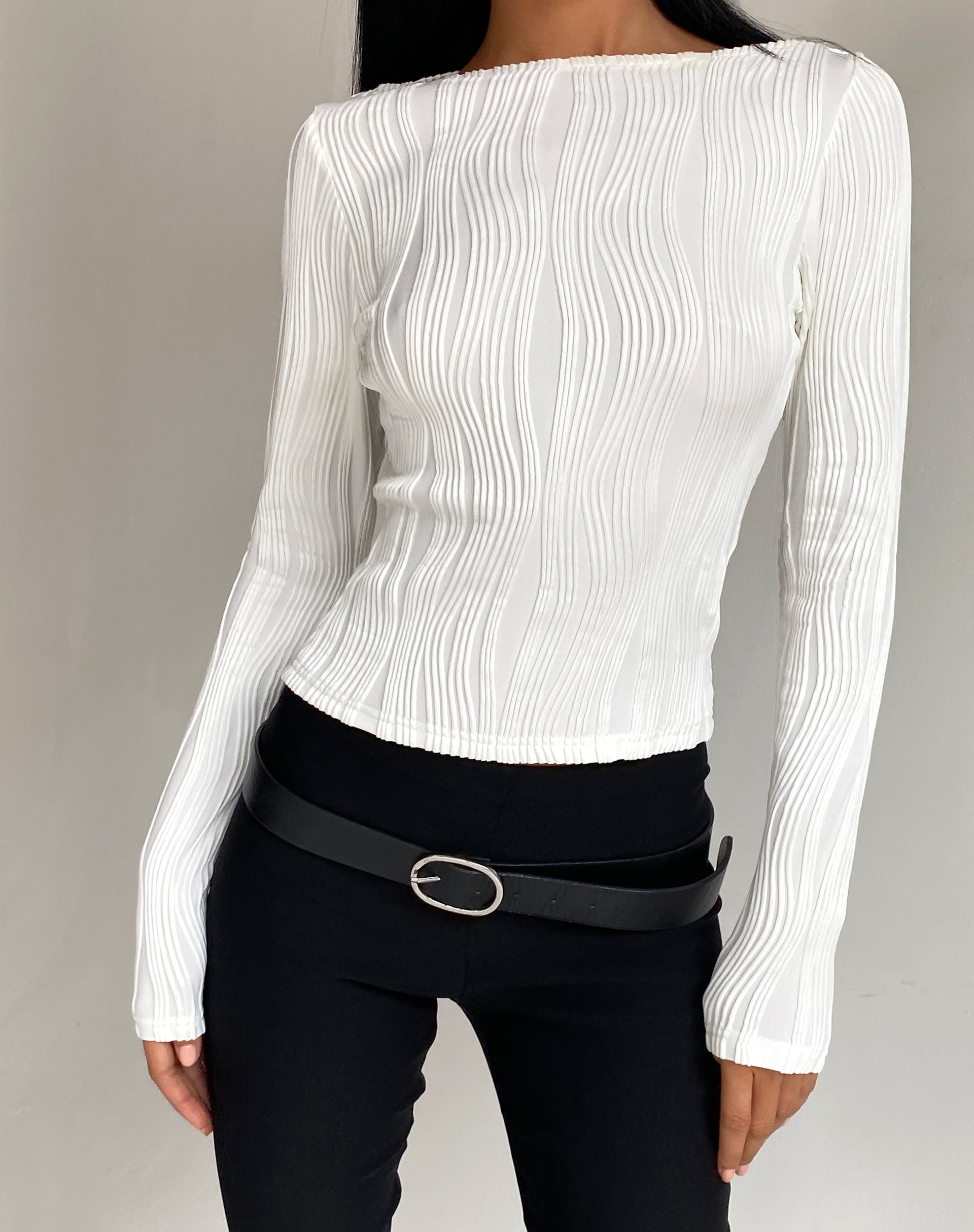 Amabon Long Sleeve Crop Top in Crinkle White-Nico Sky