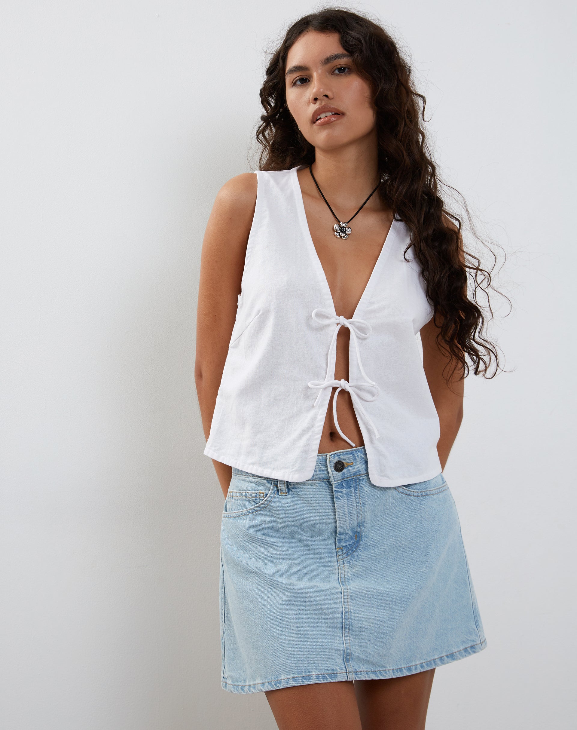 Kayve Tie Front Top in White-Nico Sky