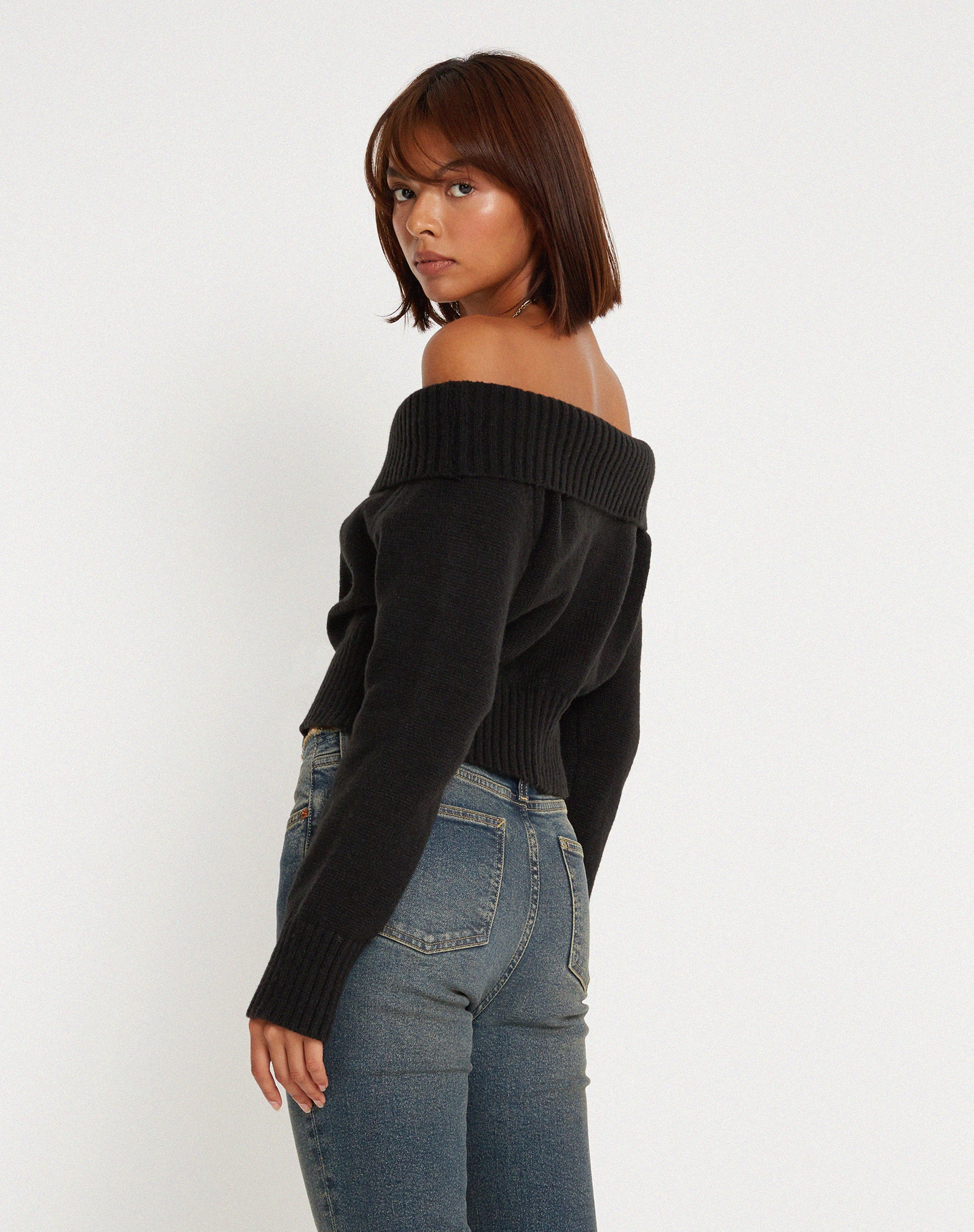 Koriya Bardot Top in Black-Nico Sky