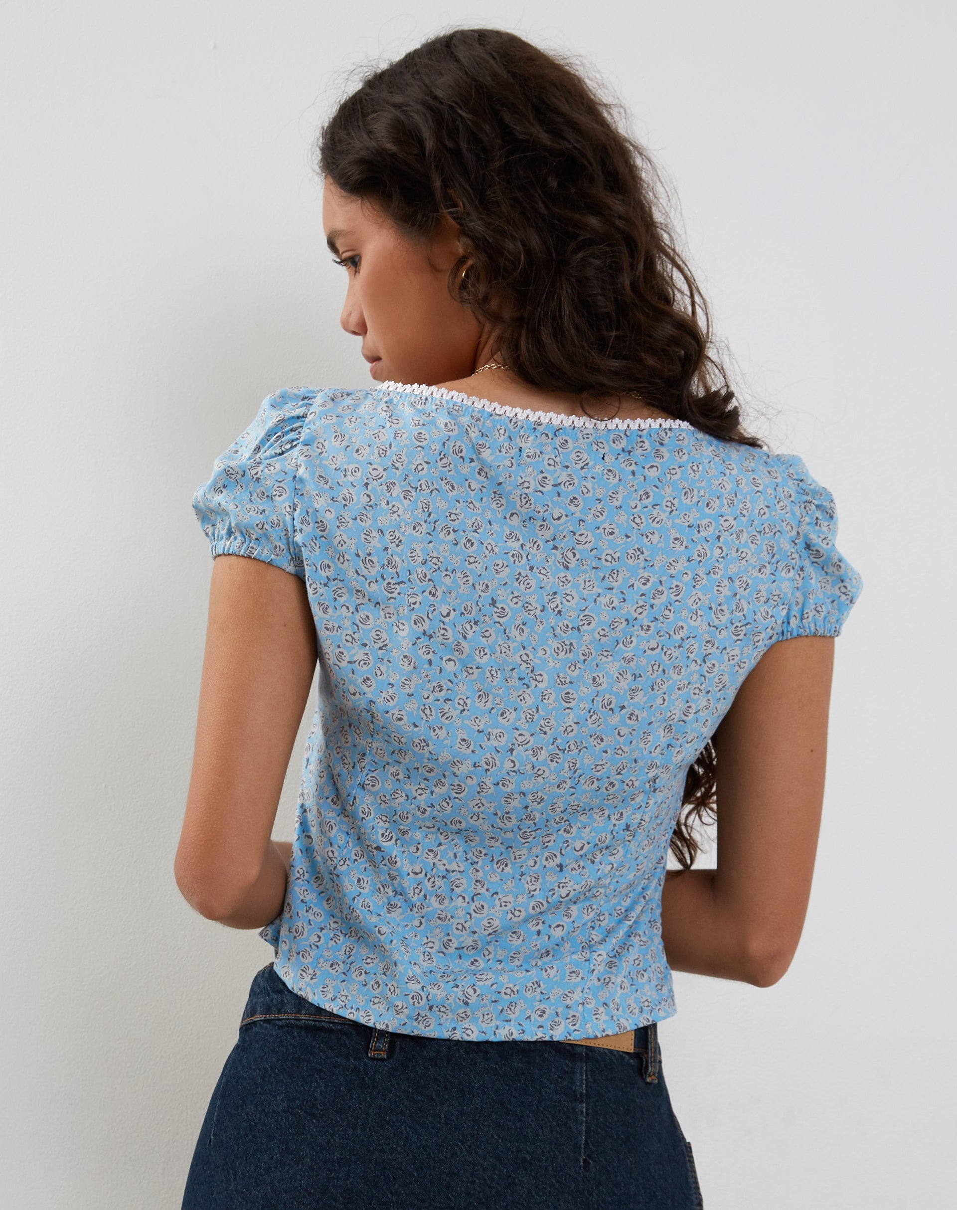Laz Top in Ditsy Rose Blue-Nico Sky