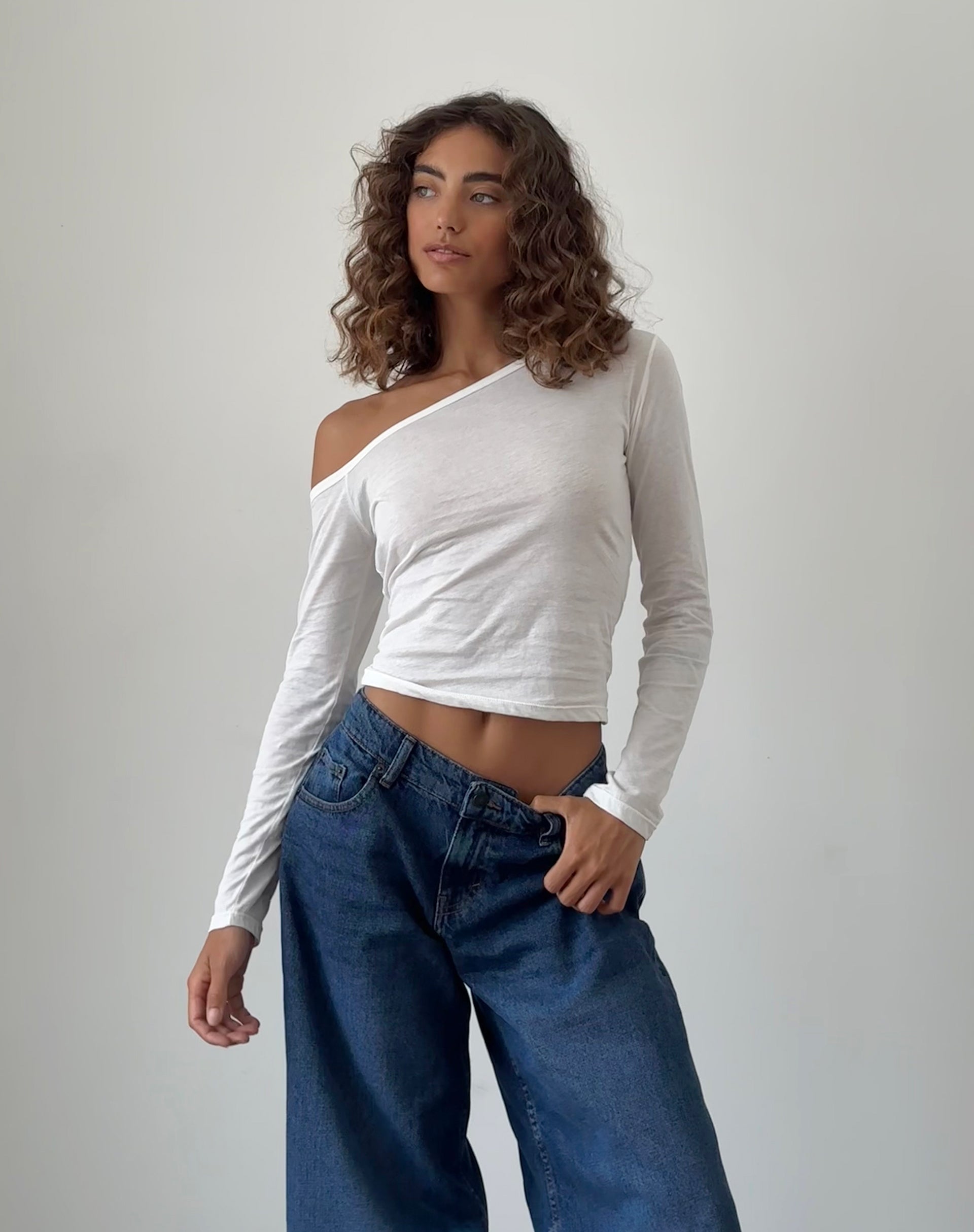 Ledez Asymmetric Slouchy Top in White Tissue Jersey-Nico Sky