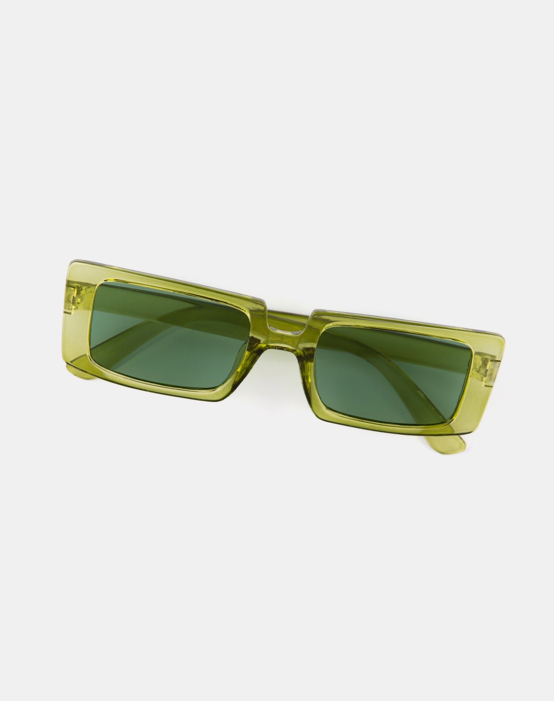 Lelia Rectangle Sunglasses in Green-Nico Sky
