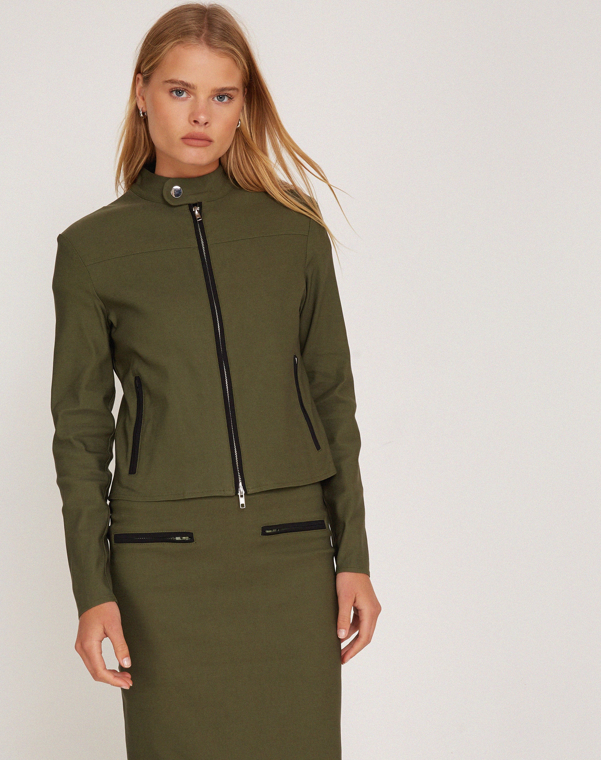 Livia Jacket in Tailoring Army Green-Nico Sky