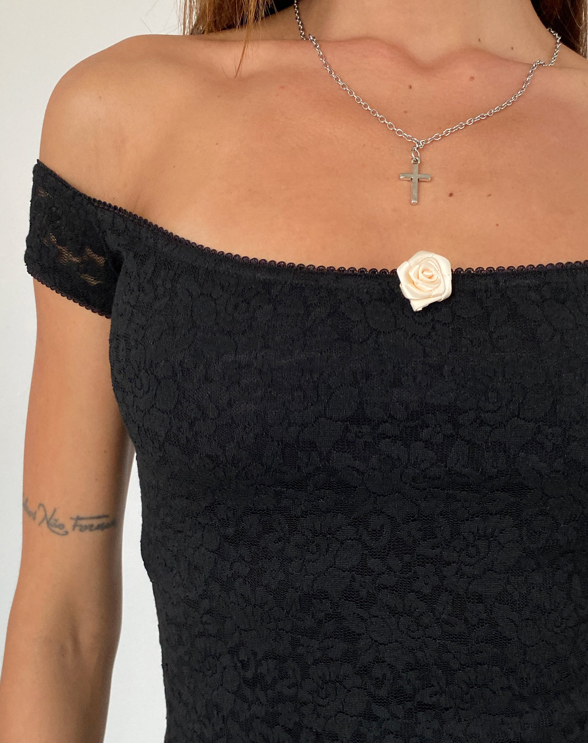 Lonnie Bardot Top in Rose Lace Black-Nico Sky